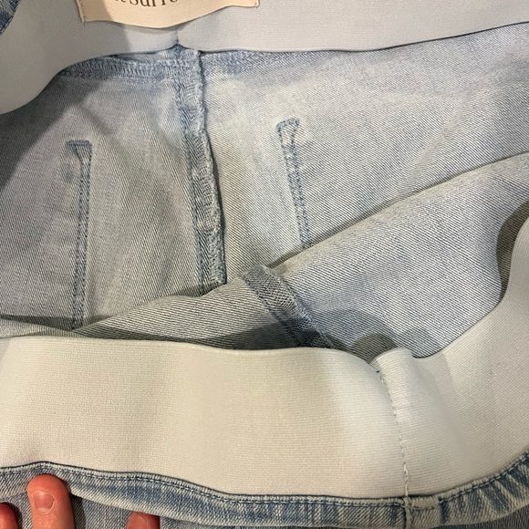 Soft Surroundings Pull On Light Wash Jeans with Button Accents - Picture 7 of 9